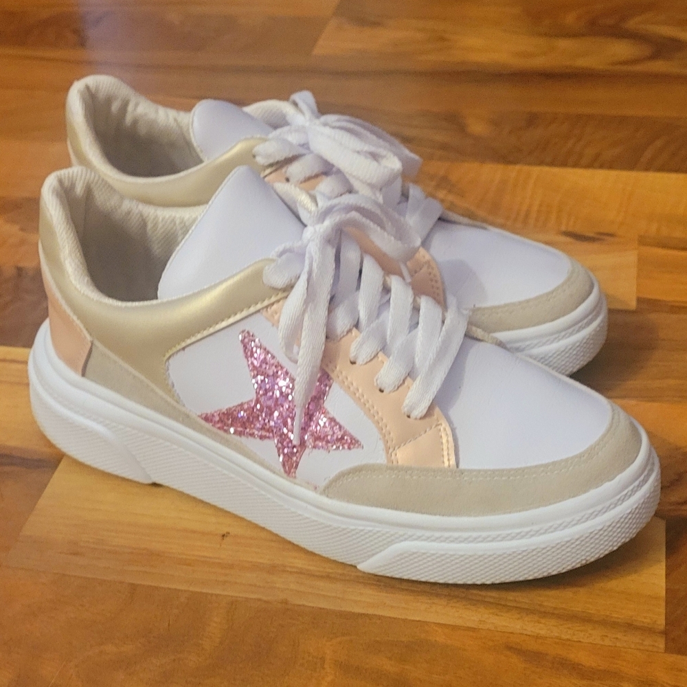 Pink Lily Cleo Sneakers